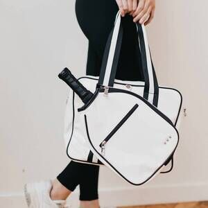 NEW PRETTY SIMPLE women's poppy patent pickleball bag in white